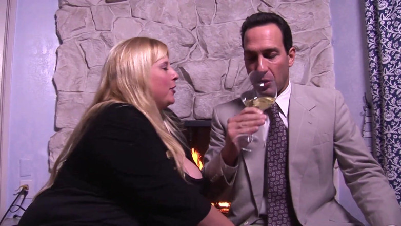 Big Tits World: Blonďatá bbw chce velkého tvrdého ptáka