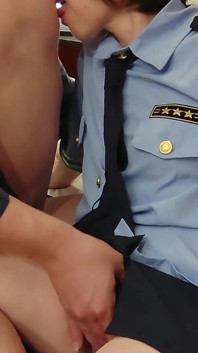 Amateur POV Cosplay Makes a Female Police Officer Cum with Her Fingers, Inserts It Raw and Cums Inside Her