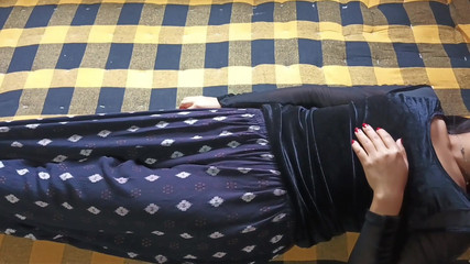 Juli Dixit: Juli - Ufff..... Puts-le un peu plus fort, c’est amusant