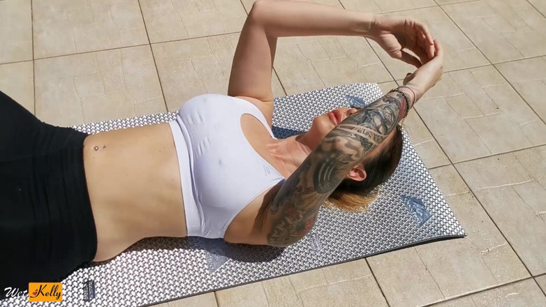 Wet Kelly: Hot Fitness MILF Got Fucked on Terrace While She Was...