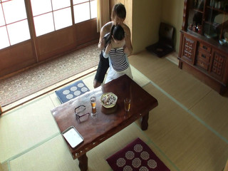 Raptor Inc: Prosím, drž moji manželku blízko k tobě