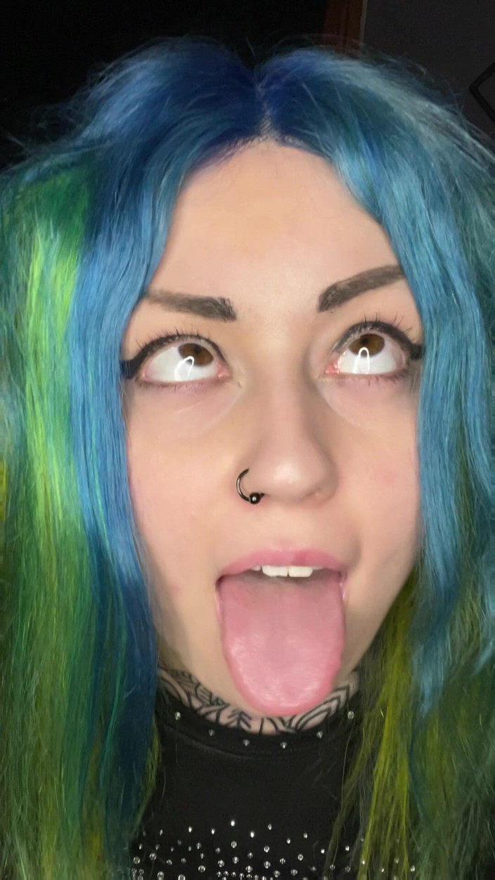 Miss Valentina: Dziwka Ahegao tatusia