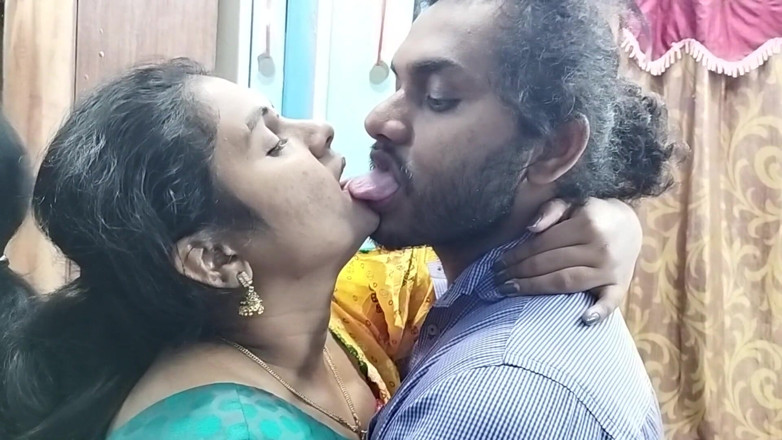 Vaishnavysharunraj: Awek Mallu panas bercinta separuh saree dengan lip lock, awek...