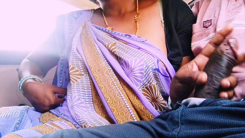 Telugu honey lips: Desi car-sex-stiefmutter und stiefsohn