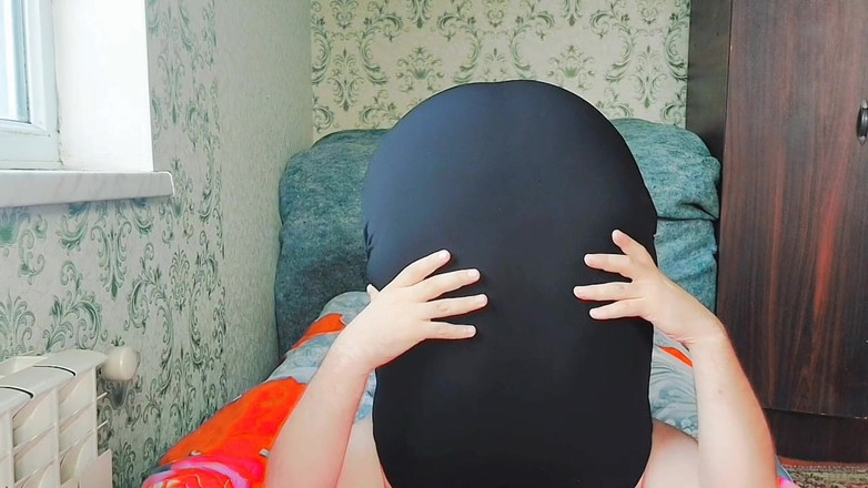 Kitty_Cross: Bootylicious crossdresser: трясу мою велику, красиву дупу в стилі!