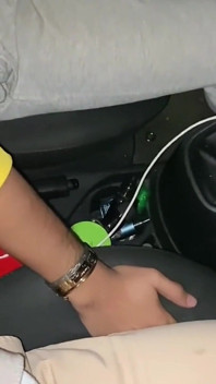 Cruisen, verheirateter hetero-Über-fahrer fickt mich ohne gummi, bis er in seinen auto in meinen arsch kommt