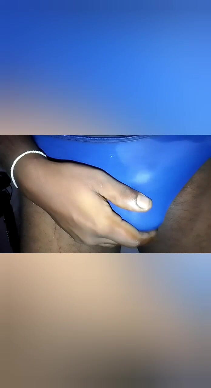 Janua294 Eliza: Gummi-zärtliche liebkosungen