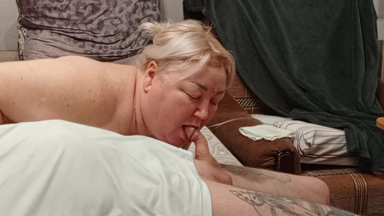 Zona901: Komşu yarak gırtlağına sokmayı ve döl yutmeyi seviyor