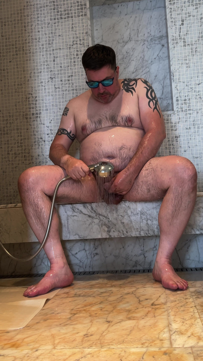 uktattooedchub74: शावर Wank और वीर्य