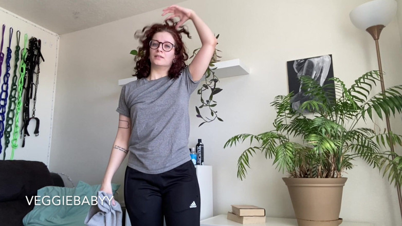 Veggiebabyy: Mijn sweatshirt uittrekken