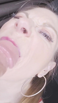 Curul ei este al meu! Vedere la persoana 1 cu Alice Maze sesiune de futai anal cu curul ei este al meu!