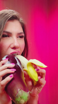 Buying Fruit to Shove up My Pussy