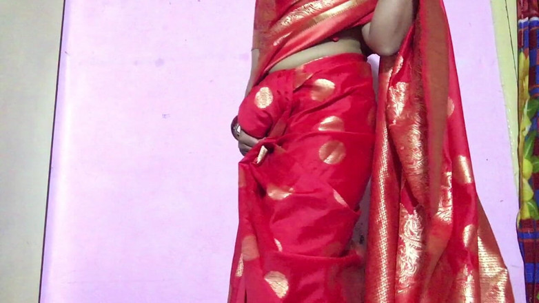 Couple's Diary: 新婚のバービーが夫と激しくセックス