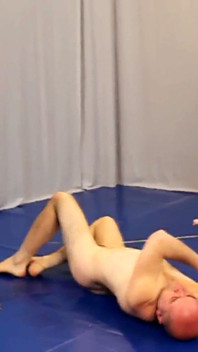 Dominanter handjob 36 und dicker hintern