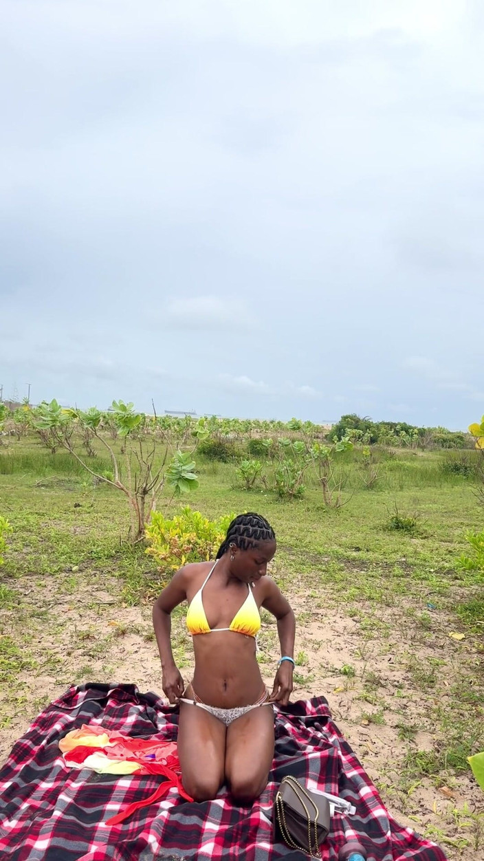Spicyperry: Outdoor Anal Freak.