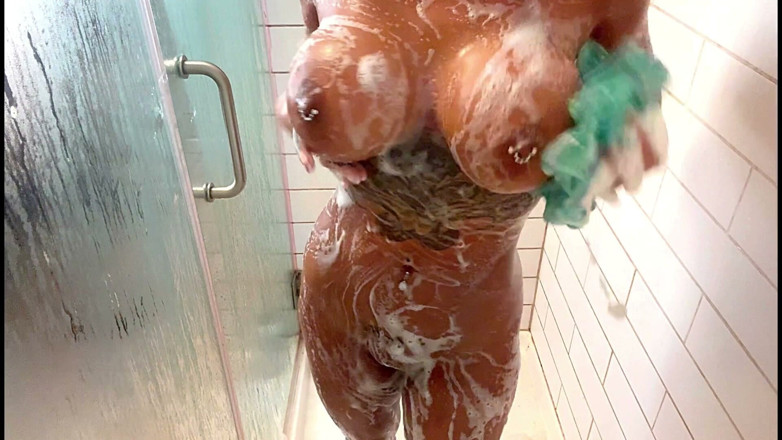 Red X: Dusche mit mir