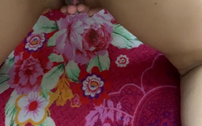 Riya mickey: Nắm lấy đít, trêu chọc âm hộ, làm tình thực sự
