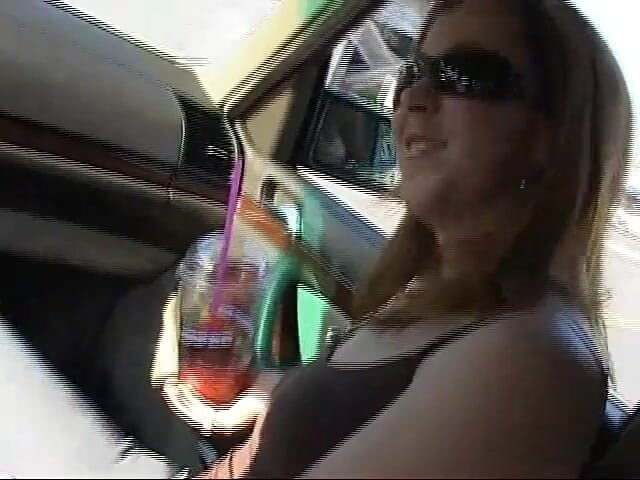 The Dark Side X: Trinity Post uwielbia międzyrasową miłość w dupie