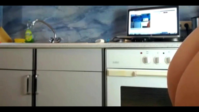 Sexydea: Sexydea Mengusik Dapur Yang Sultry Menonton Saya, Flaunt Aset Saya...