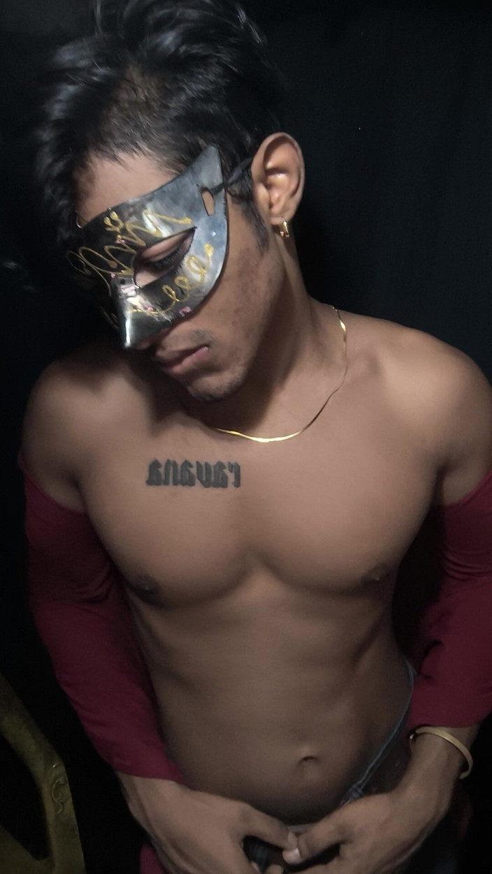 samhoney005: Modelo de fitness de strip y leche