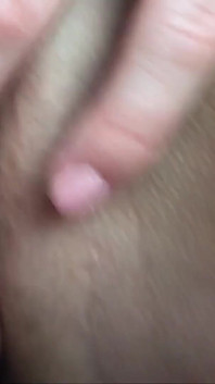 Prosím, stříkej do mě! Chci cítit tvé horké sperma mezi mými nohama. Výstřik do kundičky. Spermie tekoucí z kundičky.