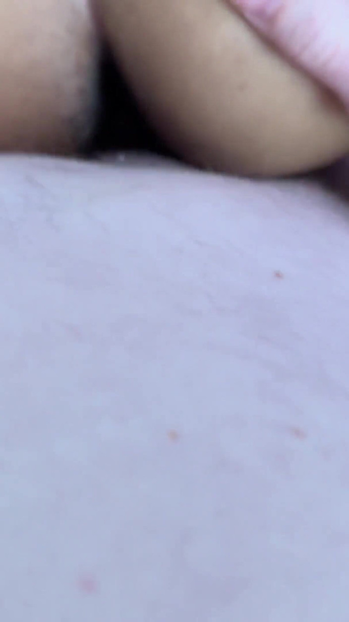 Pervy POV: Yaşlı adam zenci genç fiji'ye sikişiyor