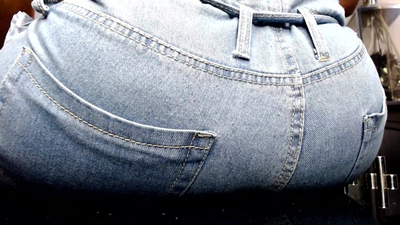 Maeling: College Teens Ruined with Giant Ass