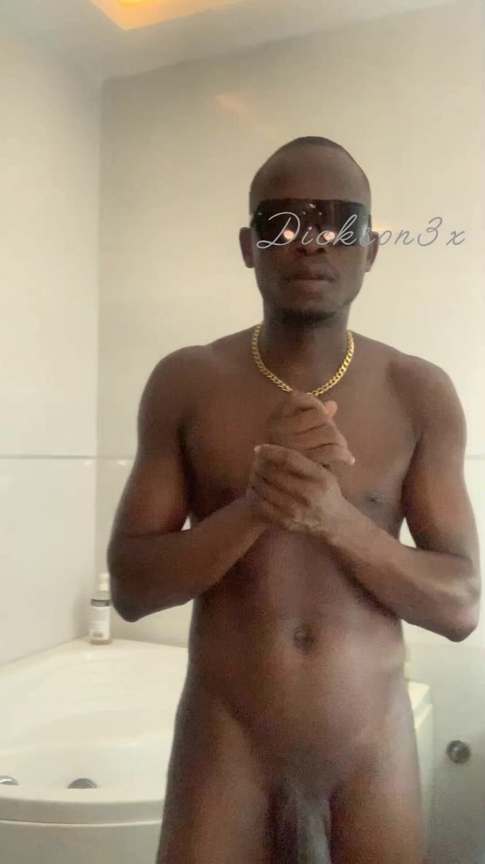 Dickass3x: Moje ranní rutina s mojí třetí nohou