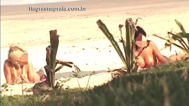 Amateurs videos: Si blonde dan si rambut coklat yang indah berjemur berjemur...