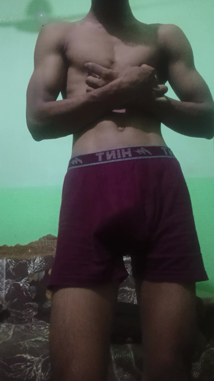 Xxx hard core India: ใช้มือ 18+ หนุ่มช่วยตัวเอง