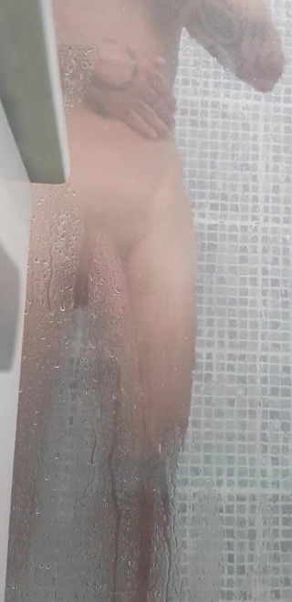 TheSerbianWulf: Douche pour le bon matin