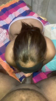 Domácí sexy manželka hluboké kouření a lízání koulí