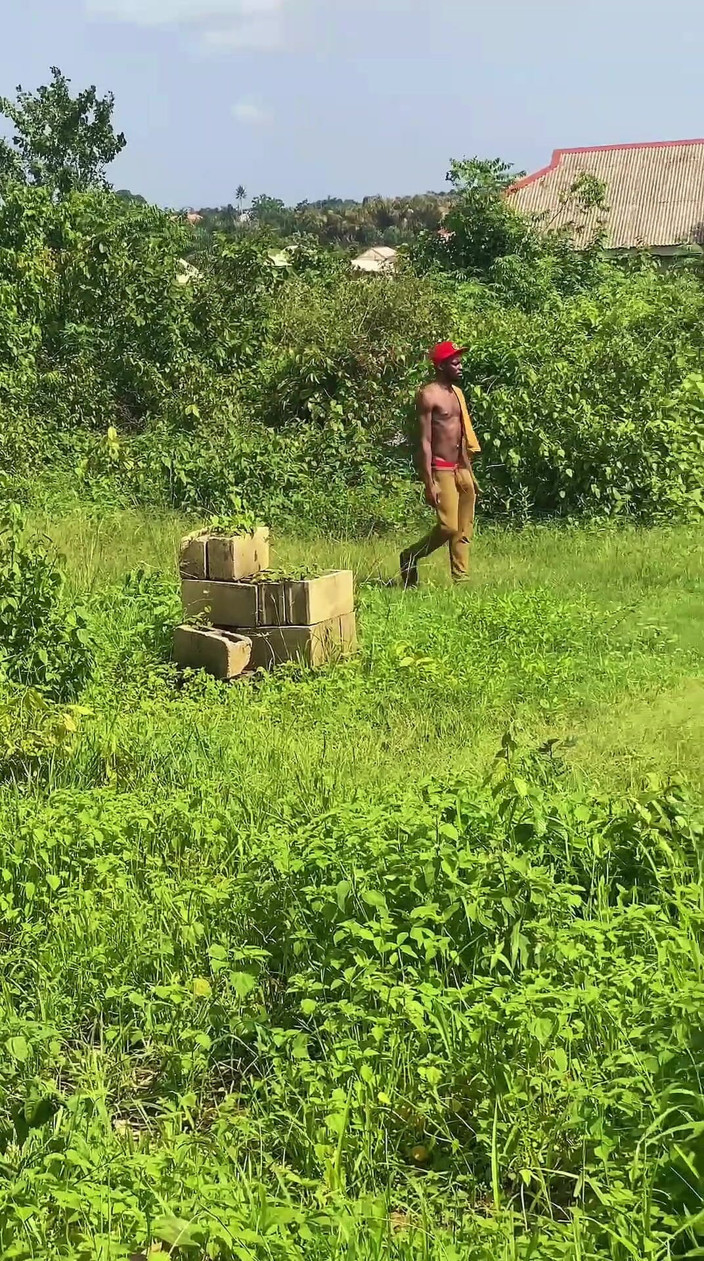 BLACKSHOOTERR: sidhi imaarat men use achchhi tarah se choda