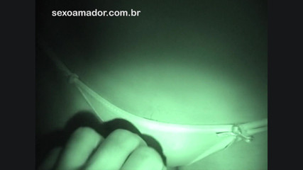 Amateurs videos: Vídeo amador em primeiro plano mostra morena espetacular seminua na...