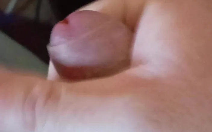 camusjr7: Me Masturbating Again at My House