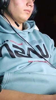 Gamer Boy Cums