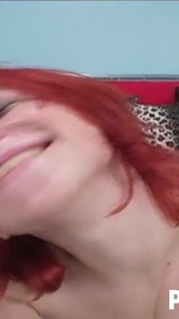Sexy Red Head Amateur Babe Coryn on Sybian Orgasm Machine