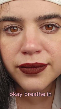 Enfermeira Lucia precisa fazer alguns testes e coletar sua amostra
