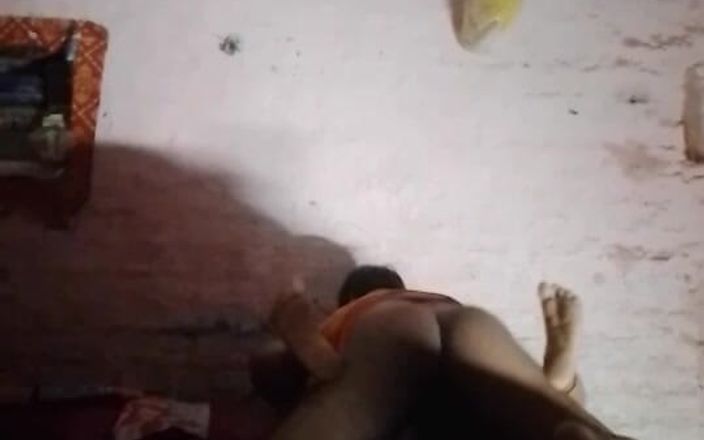Rakhi3e: Moje sexy video z pokoje, můj přítel má sex