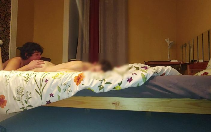 LeoTeenLatinos: Estudiante heterosexual de Finlandia intenta sexo gay por primera vez