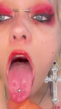 Lipstick Kisses and Blowjob Red Black Lips Deepthroat Sloppy