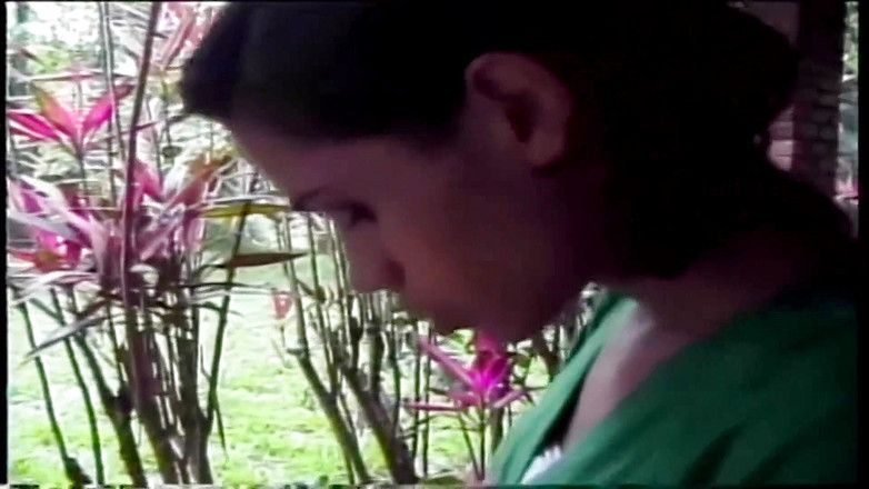 Transcumzcom: Brunette ts chick slams guy's ass outdoors