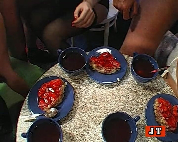 GGG John Thompson OLD STYLE: Ggg john thompson - ragazze selvagge scopate duro, lesbiche che mangiano...