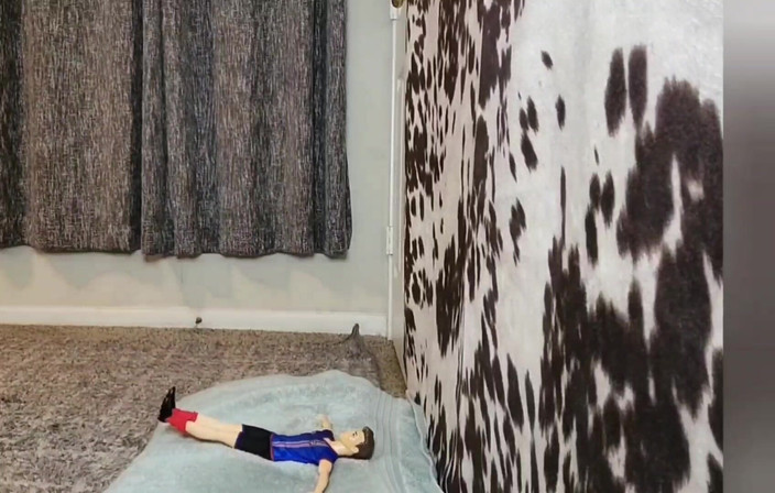 Julia Ryan: Berolahraga dengan kentut