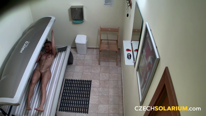 Czech Solarium: Czech Solarium 315: Sexy Woman Shows off in the Solarium