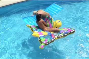 ATK Solo: 여성 동성애자.