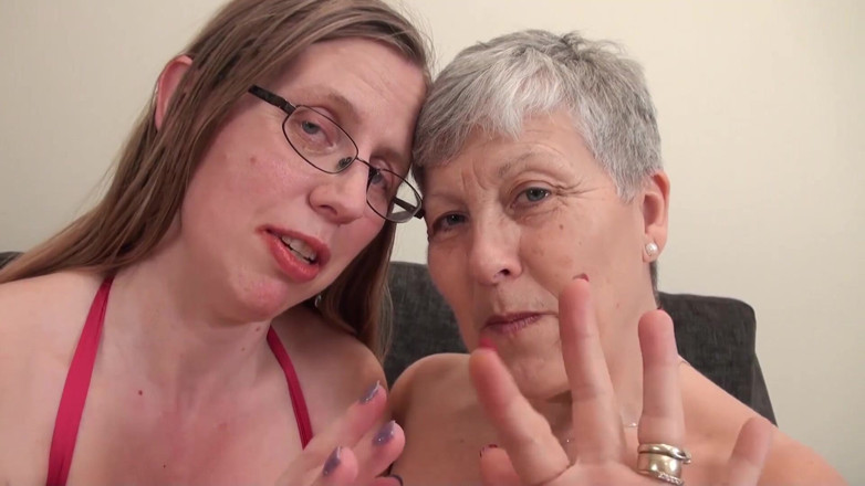 Dirty Doctors Clips - Mature British Lesbians: Vibrator playtime with Sammie &amp; Savana