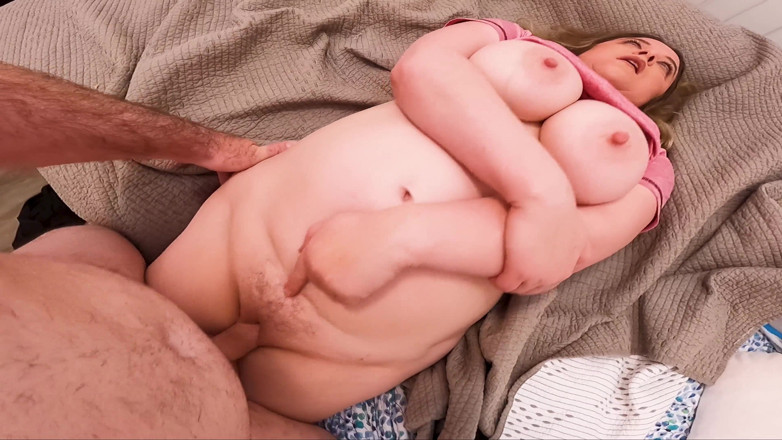 Erin Electra: ลูกชายเลี้ยง ช่วยเย็ดฉันก่อนฉันไปยิมหน่อย.mp4