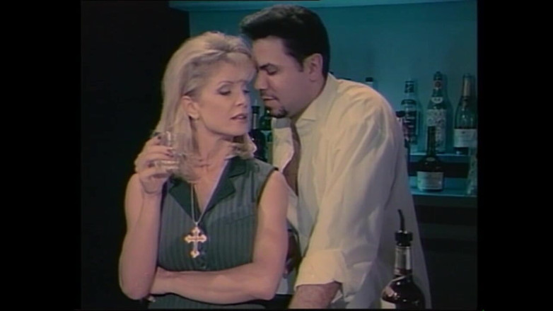 MUSCHI TV - our best full movie: L'equipaggio edile di servizio troia coperto di sborra con bocca...