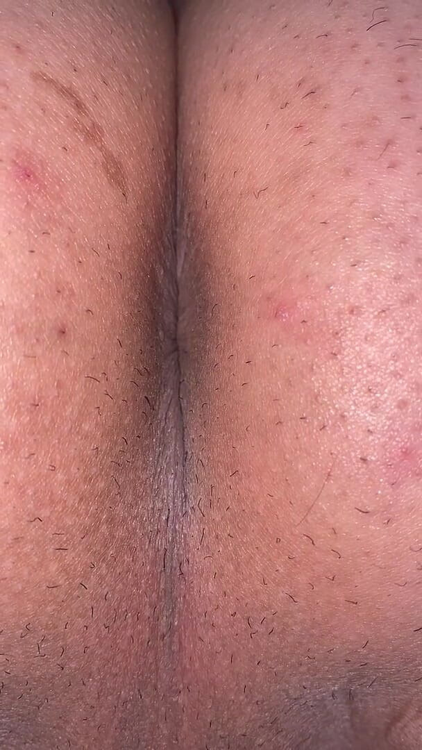 Kyotosigakk: A man exposes his asshole. Take a close-up shot so...